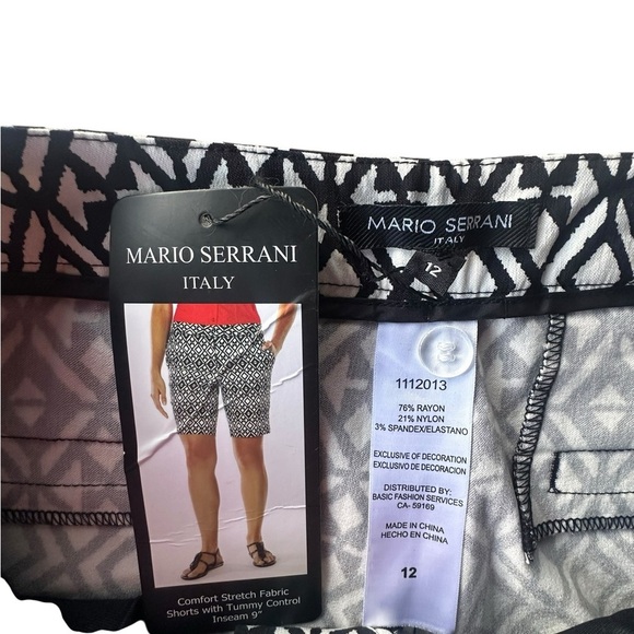 Mario Serrani Italy Abstract Print Black White Bermuda Shorts Size 12 NWT - Picture 4 of 5